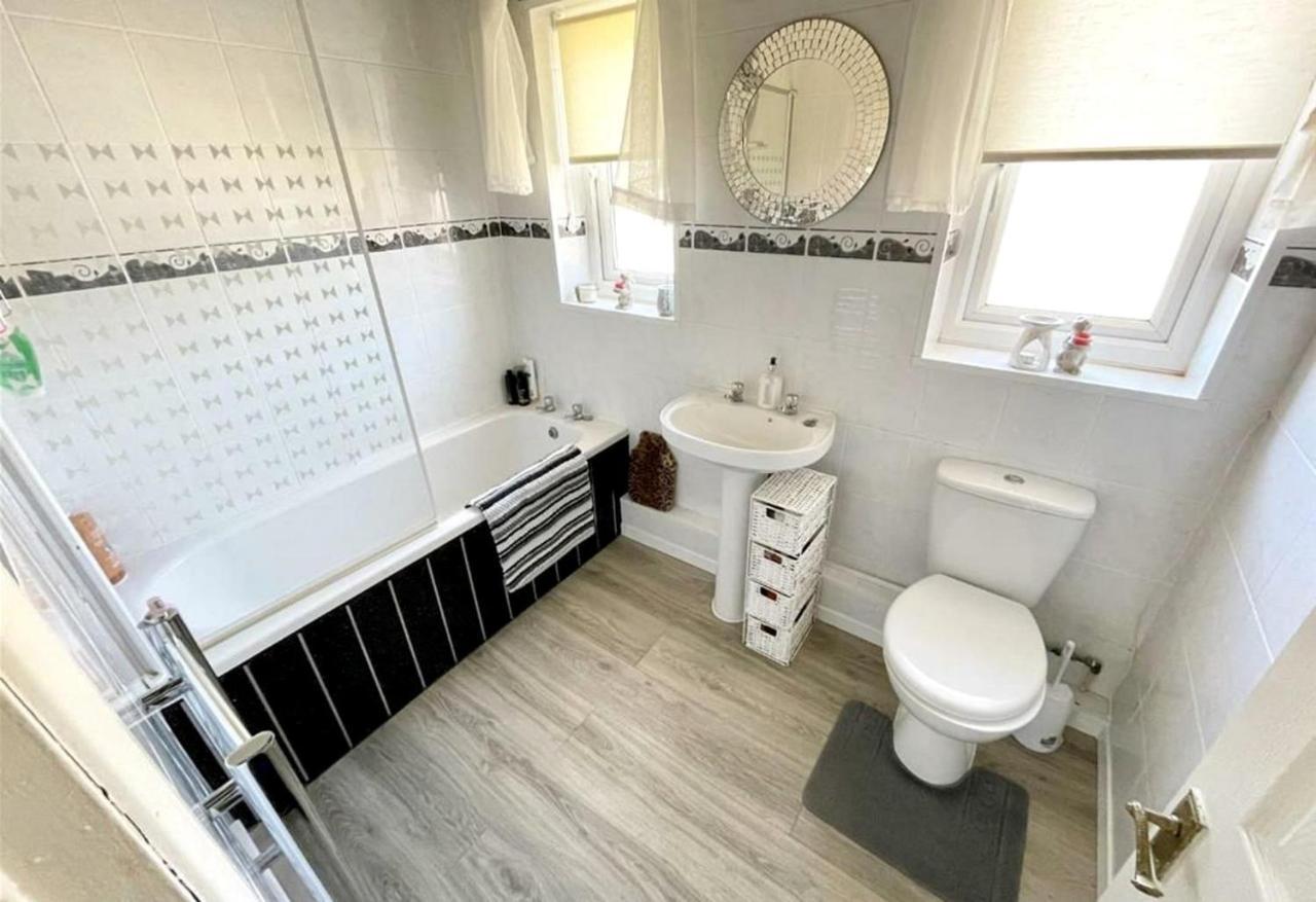 Lovely And Affordable House Closer To The Sea Hartlepool Eksteriør bilde